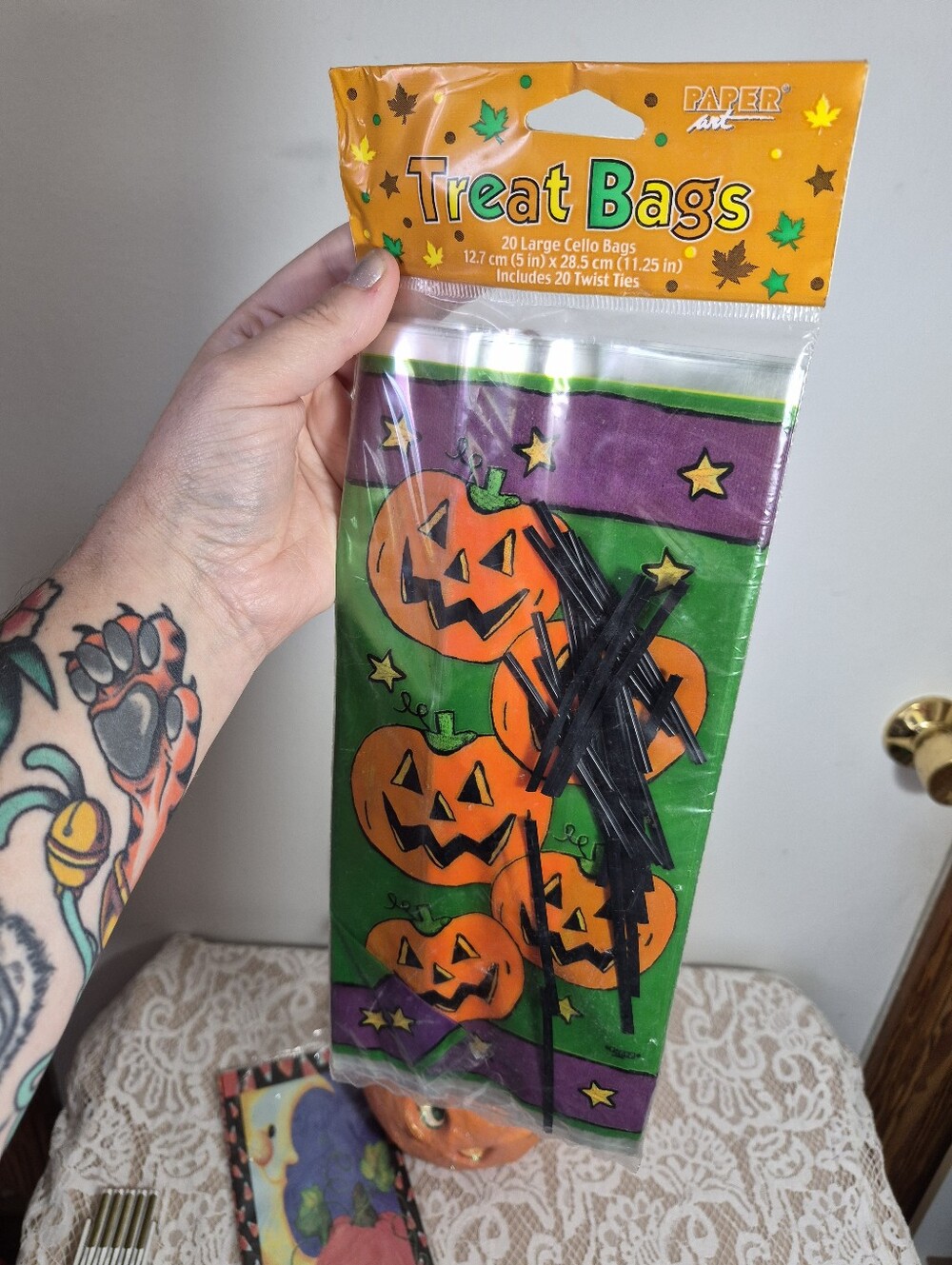 Vintage Halloween Lot - Picture 2 of 11